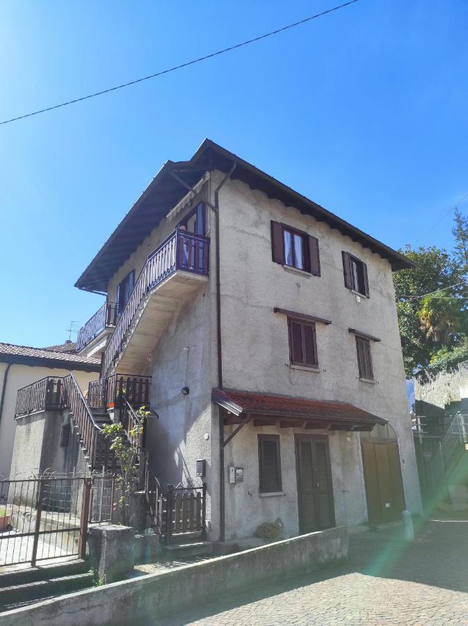 Da Giovanni E Margherita Мандельо дел Ларио Екстериор снимка